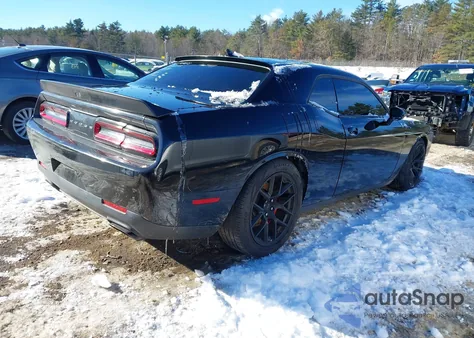 2016 Dodge Challenger Srt Hellcat из США, поврежденный, VIN 2C3CDZC95GH322692